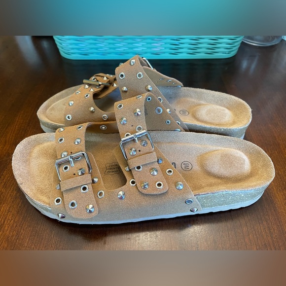 Cushionaire Shoes - CUSHIONAIRE Women's Landon Cork footbed Sandal with comfort